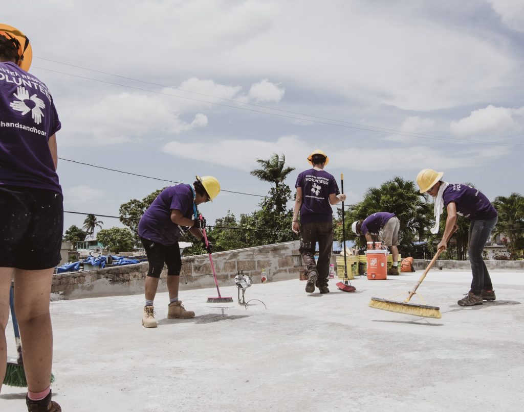 puertorico_pr_usa_hurricane_roof_homebuild_recovery_volunteer_group_working