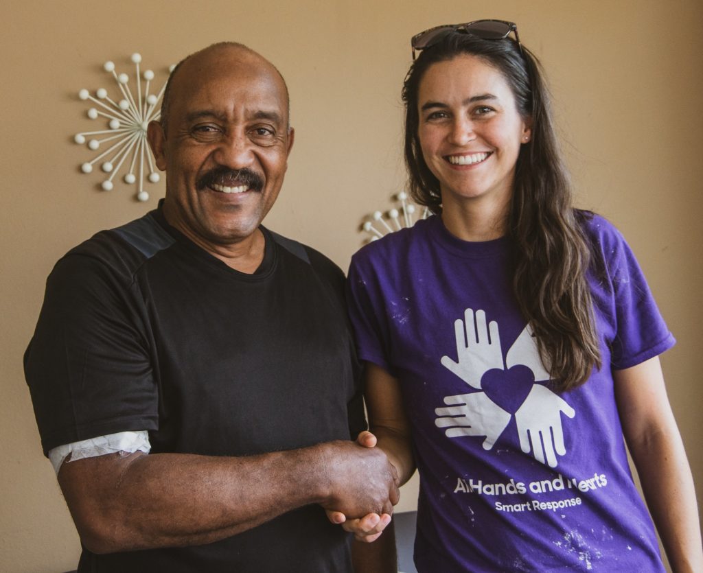 puertorico_pr_usa_volunteer_beneficiary_couple_smiling_headshot