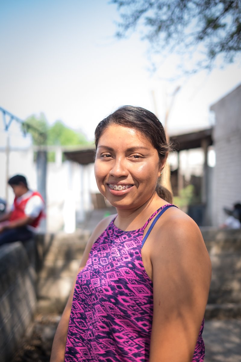 morelos_mexico_recovery_schoolbuild_beneficiary_one_headshot_smiling