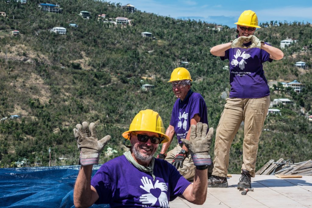 usvi_usa_hurricane_volunteer_group_smiling