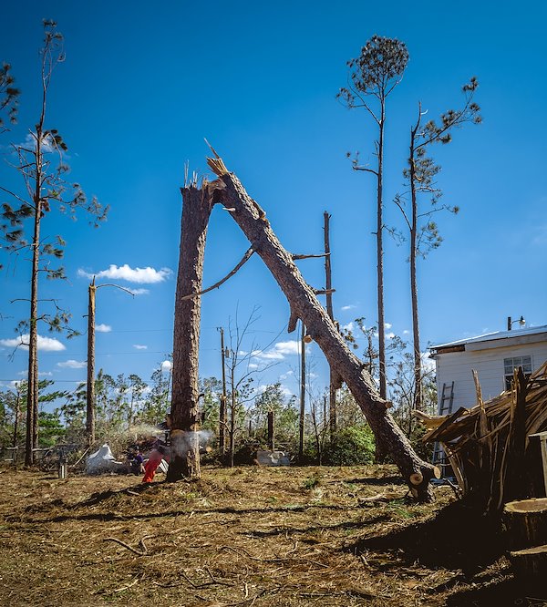 florida_michael_hurricane_response_chainsaw_damage