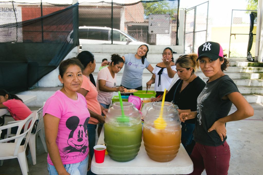 morelos_mexico_earthquake_renewal_beneficiary_group_smiling