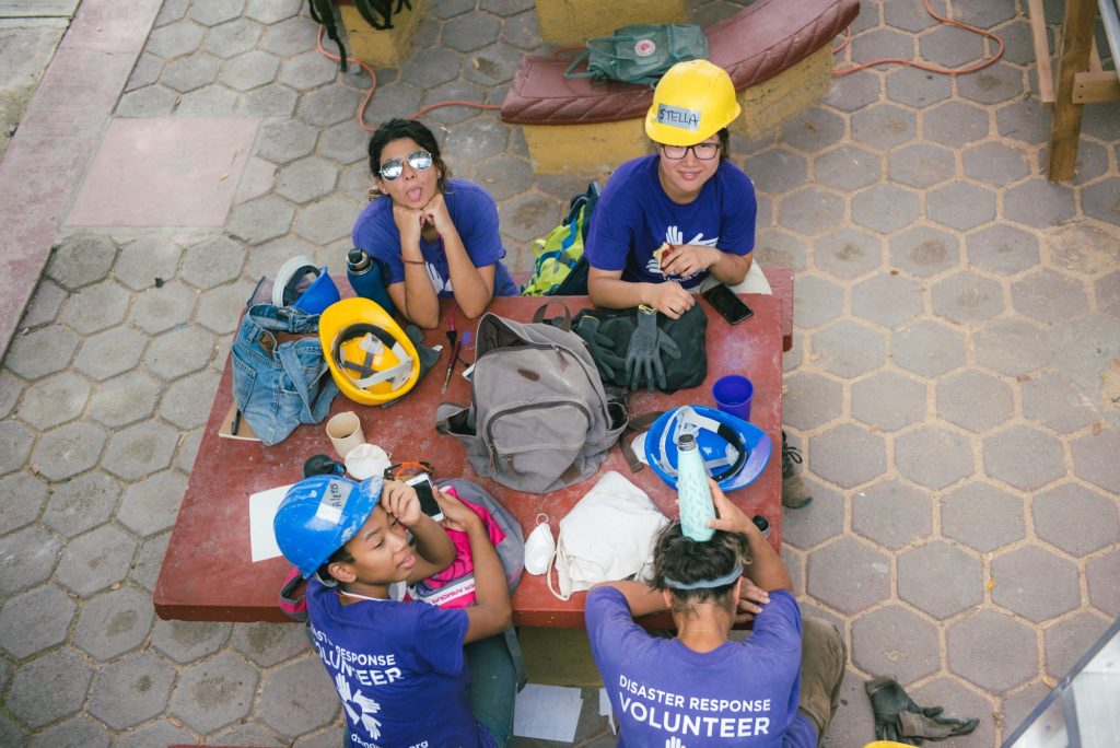 morelos_mexico_earthquake_schoolbuild_volunteer_group