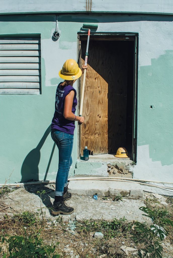 st_john_usa_hurricane_recovery_volunteer_one_working