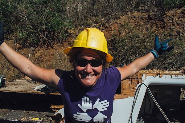 voluntario_uno_sonriente